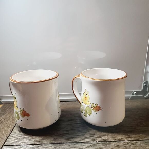 Vintage 1960s MCM Retro JP Casualstone Korea Yellow Floral Coffee Mugs Set 2 - Picture 6 of 9